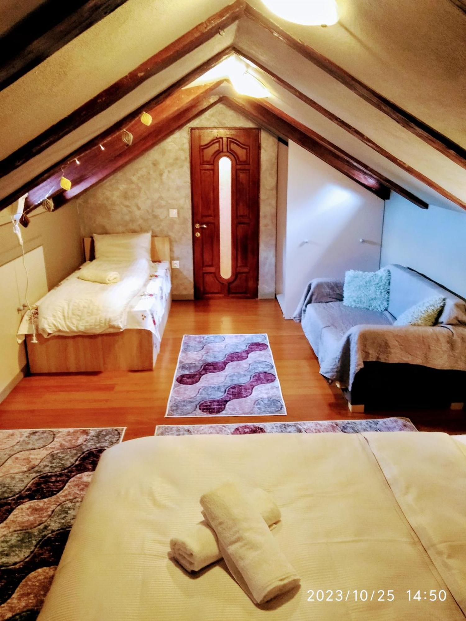 Castel Apartment