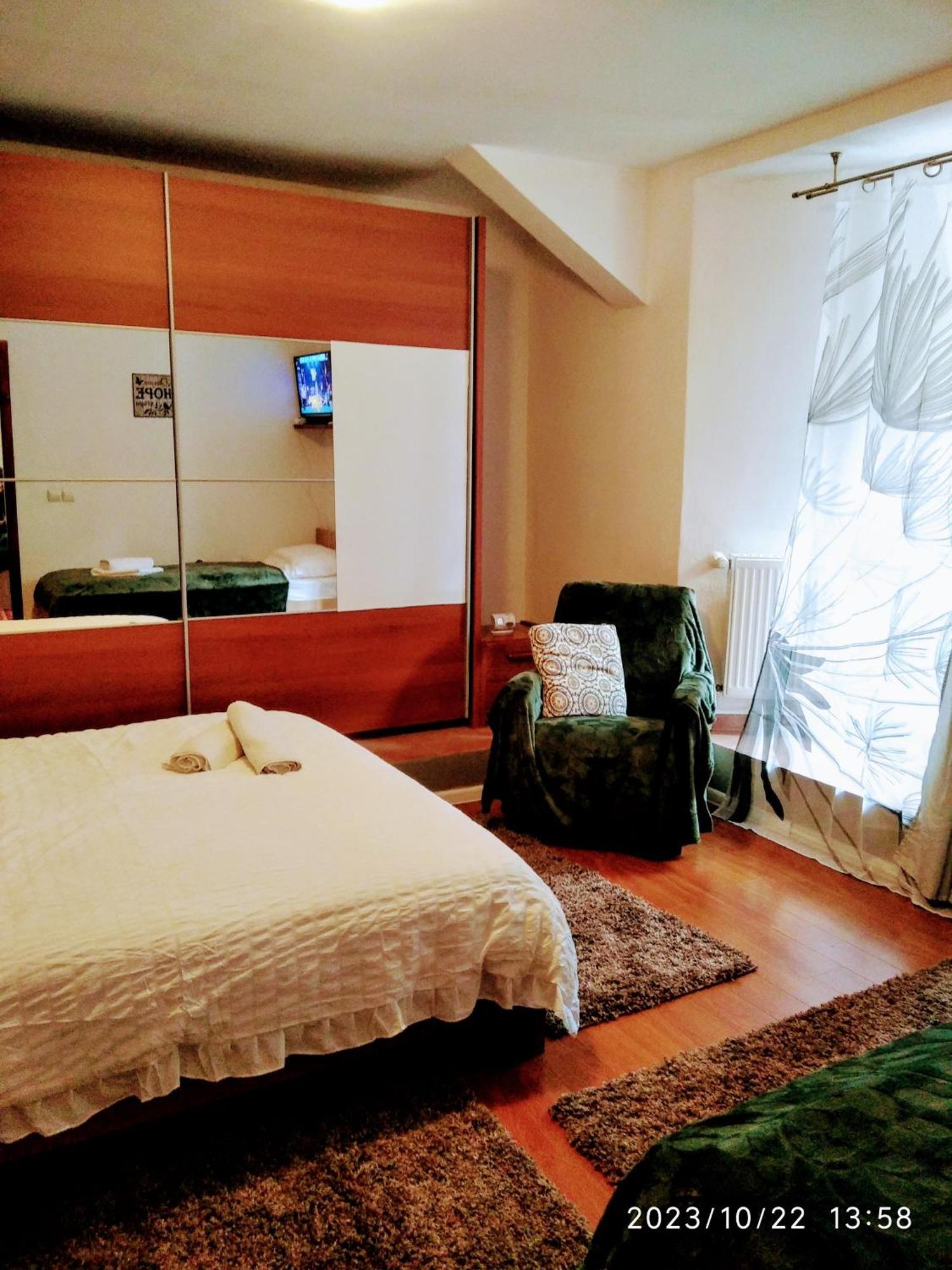 Castel Apartment
